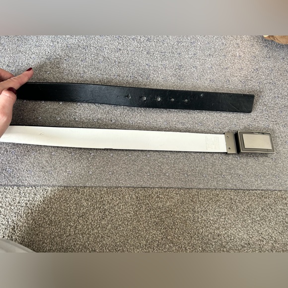Men’s Express Reversible Belt Black/White - Picture 2 of 6